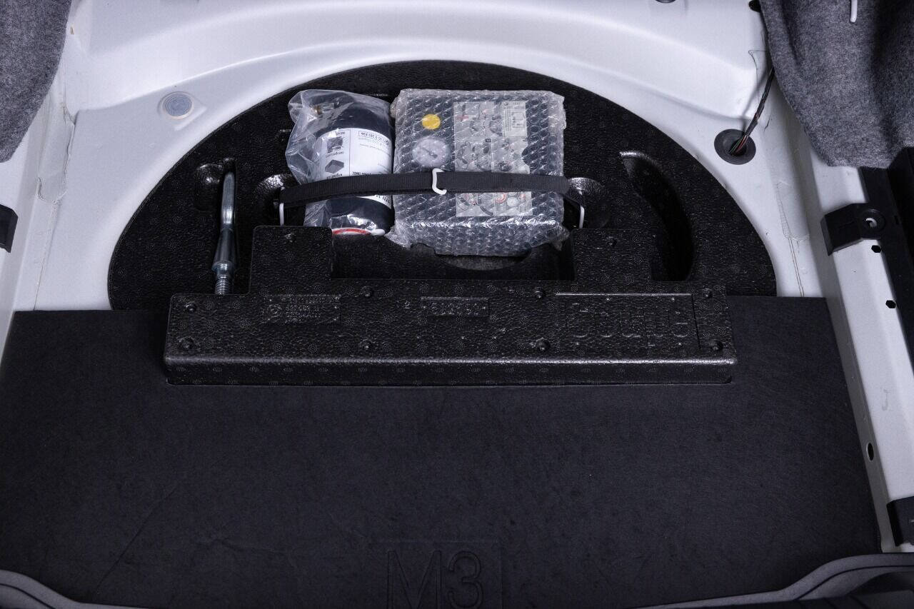 Used 2005 BMW M3 Coupe image 70