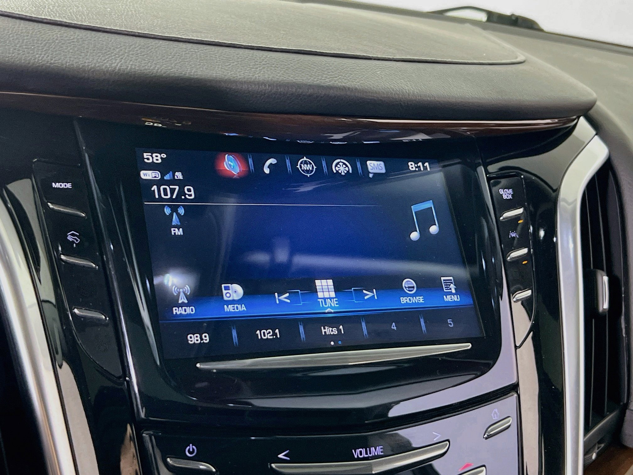 Used 2020 Cadillac Escalade Luxury AWD/4WD image 15