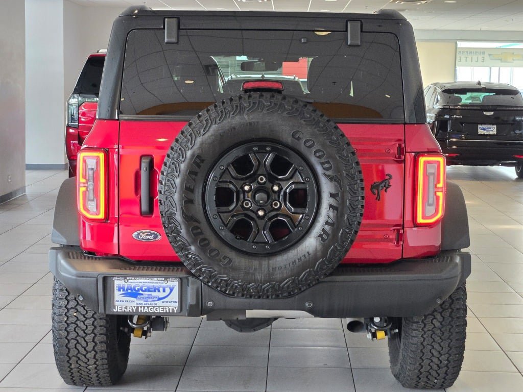 Used 2025 Ford Bronco Badlands AWD/4WD image 12