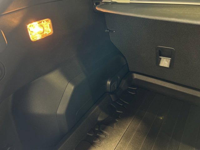 Used 2024 Subaru Crosstrek 2.5i Limited image 31