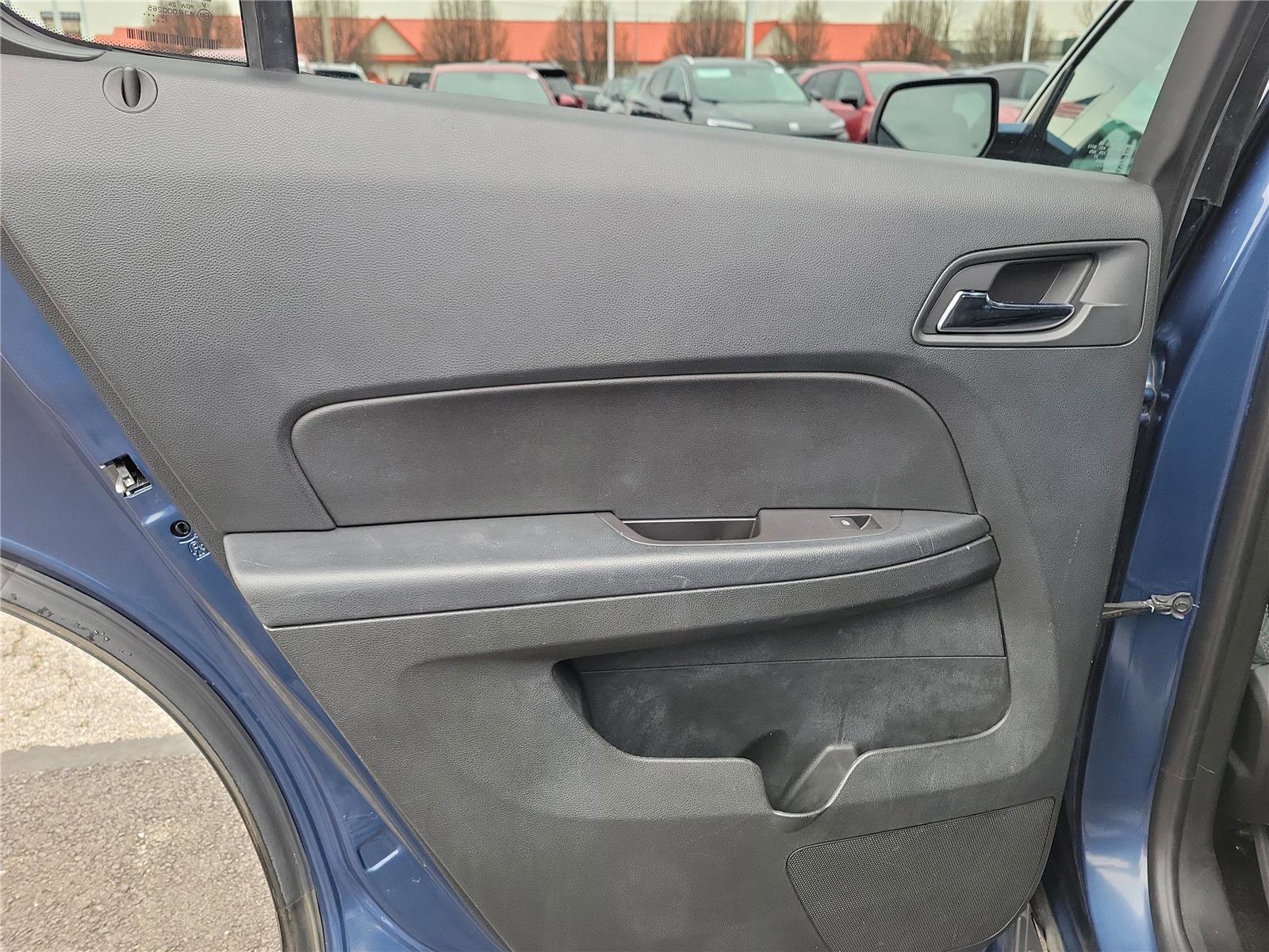 Used 2016 Chevrolet Equinox LT w/ Convenience Package image 14