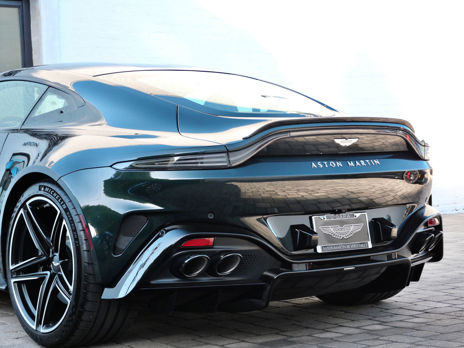 New 2026 Aston Martin V8 Vantage S RWD image 8