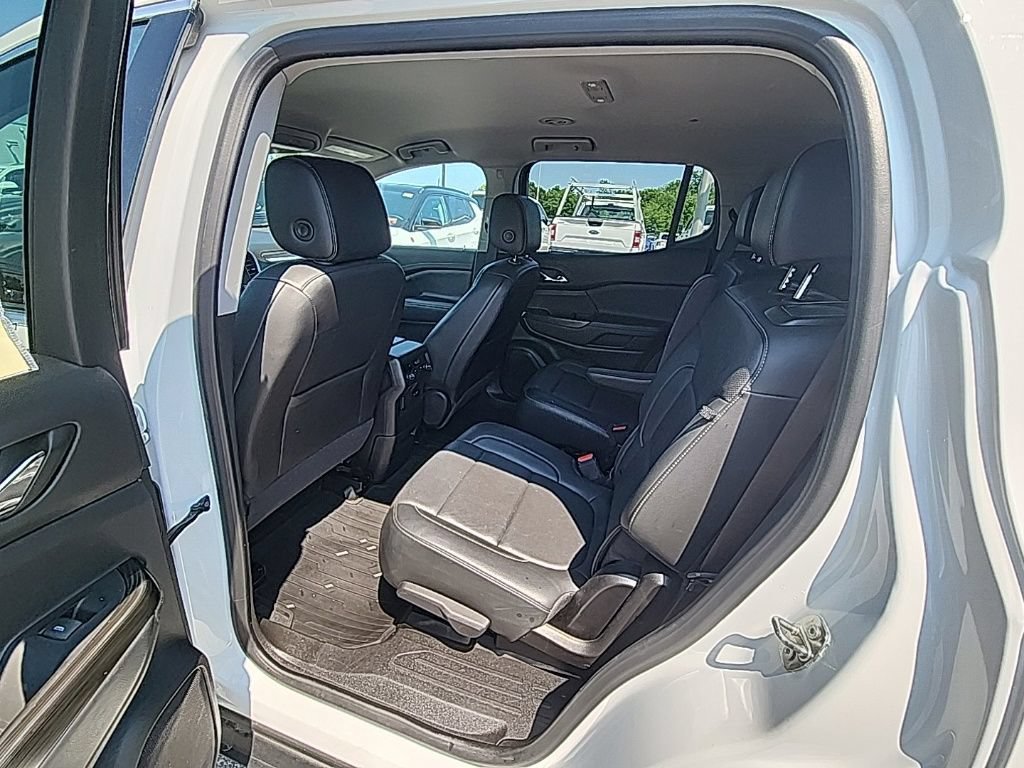 Used 2023 GMC Acadia SLT AWD/4WD image 10