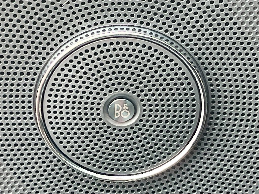 Used 2024 Ford Expedition Limited image 19