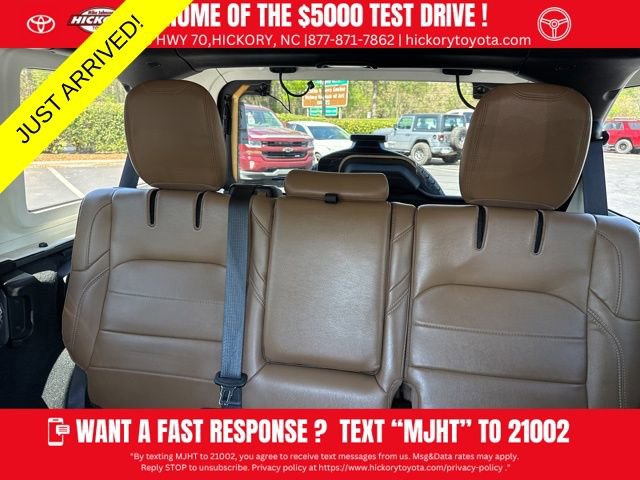 Used 2023 Jeep Wrangler Unlimited Sahara w/ Cold Weather Group image 8