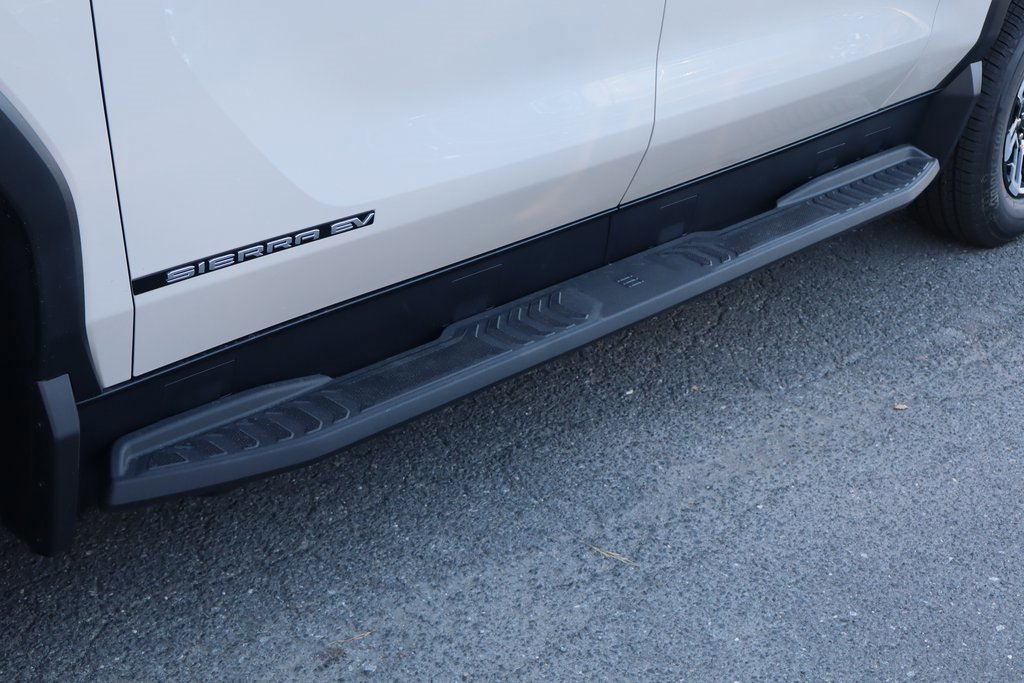 New 2026 GMC Sierra EV Elevation image 11