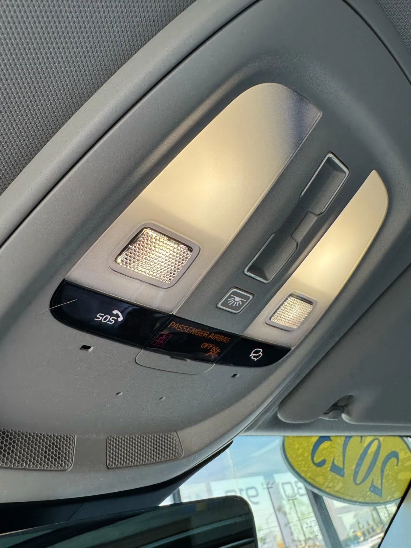 Used 2023 Volvo XC60 B5 Ultimate w/ Climate Package image 28