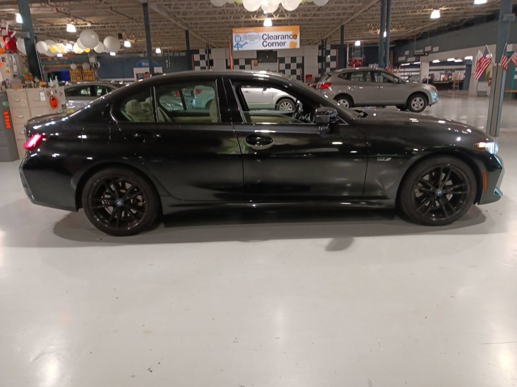 Certified 2023 BMW 330e xDrive w/ M Sport Package AWD/4WD image 5