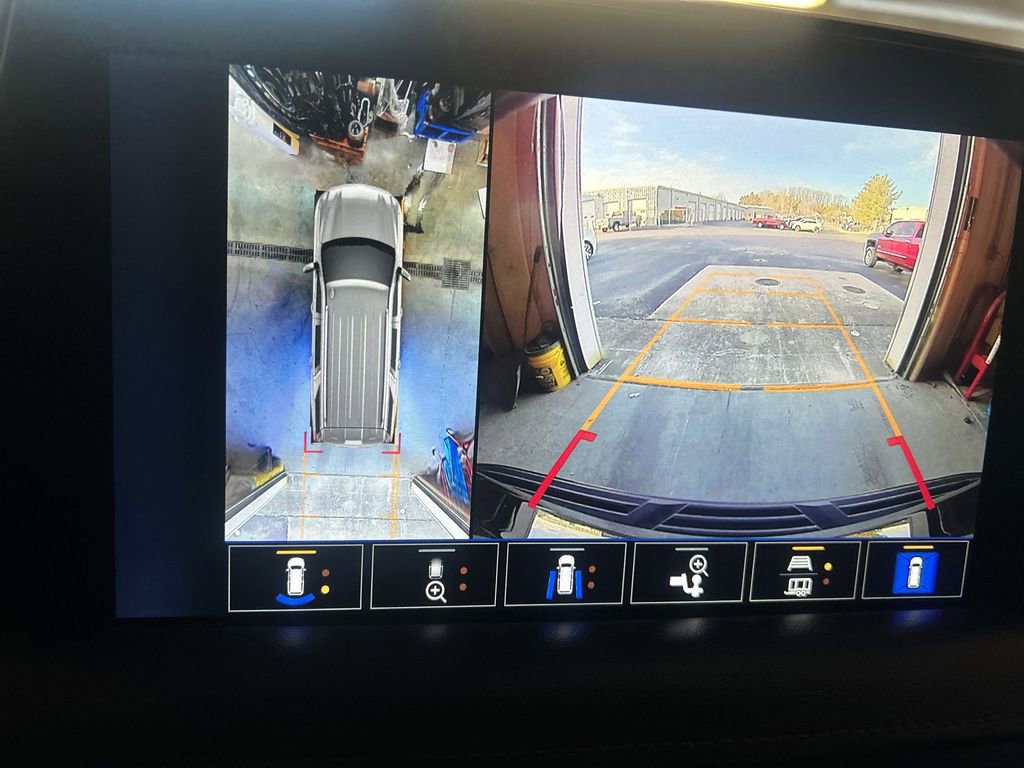 Used 2022 Chevrolet Tahoe RST w/ Sport Performance Package image 23