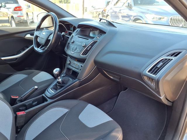 Used 2016 Ford Focus ST image 28
