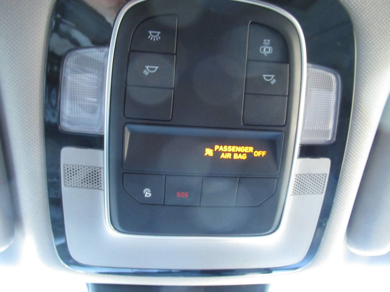 Used 2022 Hyundai Santa Fe SEL w/ Cargo Package image 17