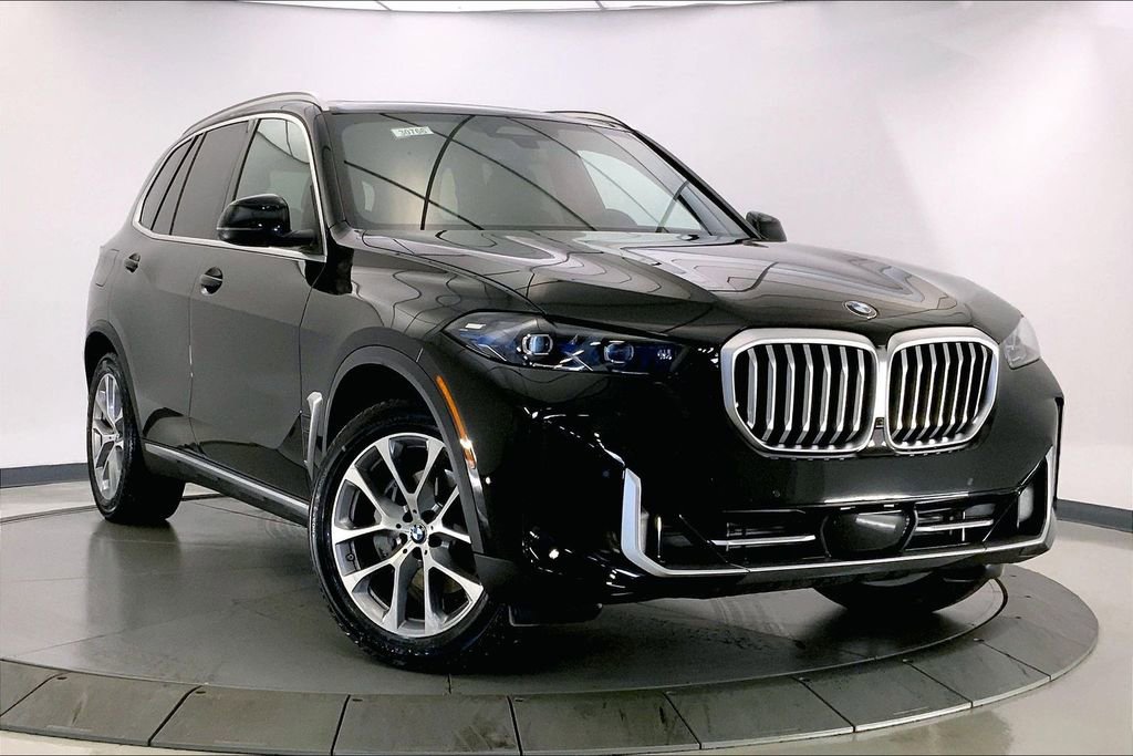 New 2026 BMW X5 xDrive40i w/ Premium Package