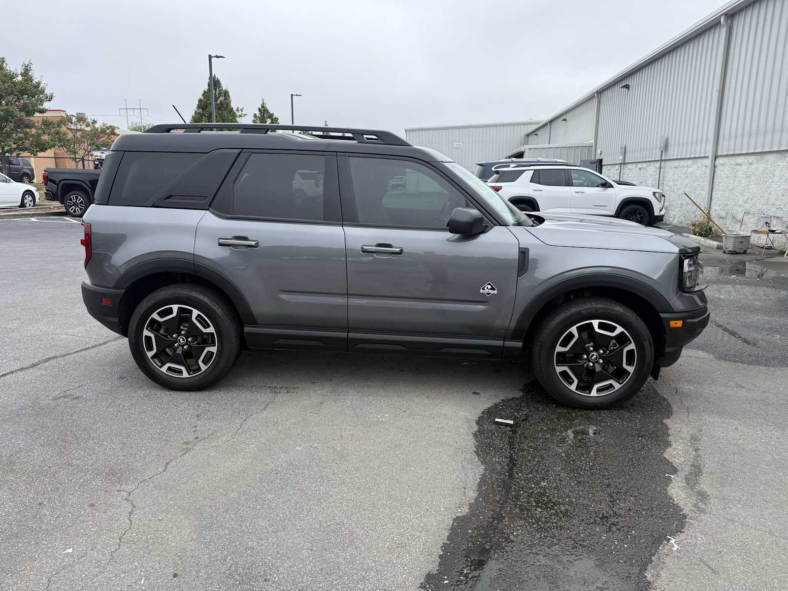 Used 2024 Ford Bronco Sport Outer Banks w/ Tech Package AWD/4WD image 3
