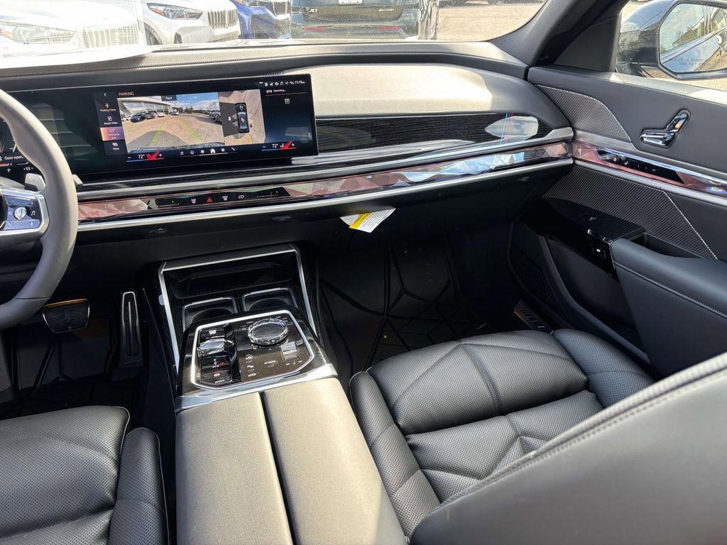 New 2026 BMW 740i xDrive image 33
