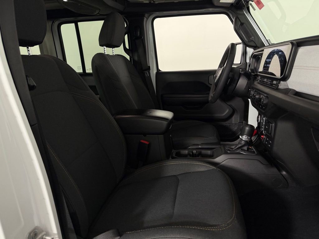 Certified 2024 Jeep Wrangler Unlimited AWD/4WD image 30