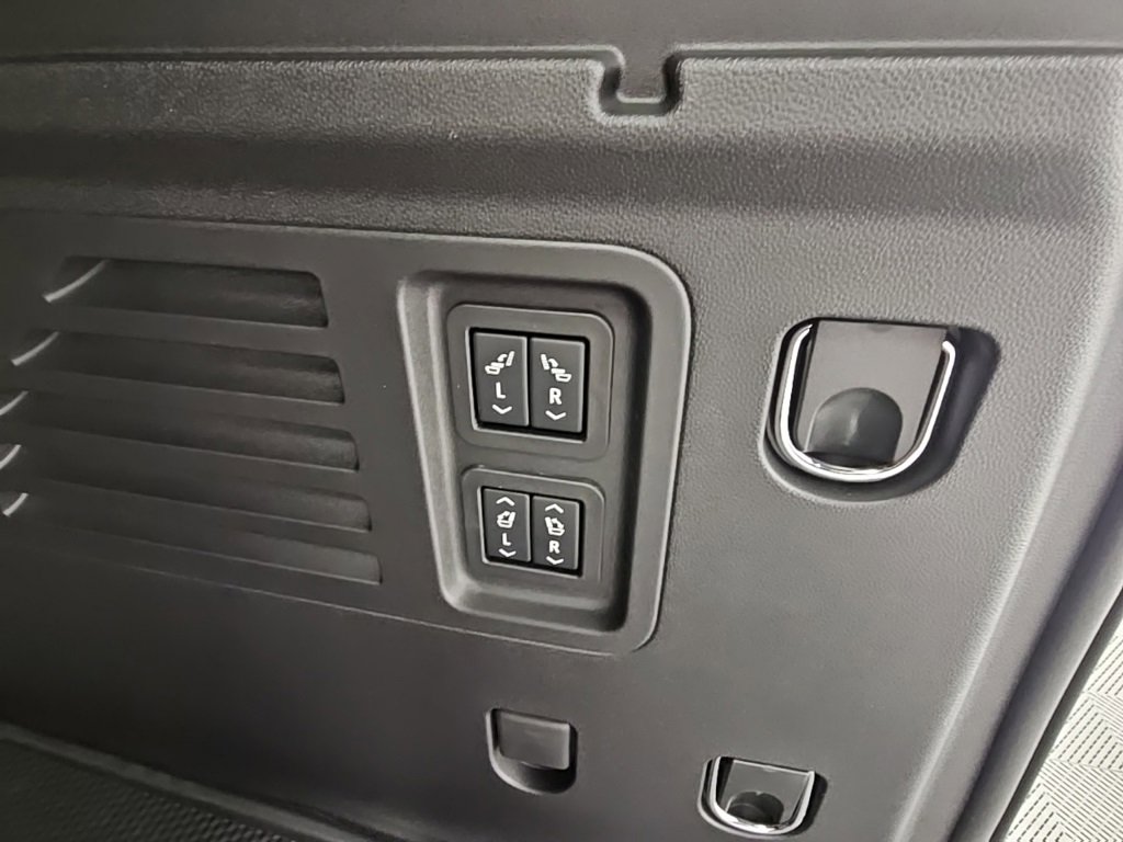 New 2026 Buick Enclave Sport Touring w/ Power Package image 38