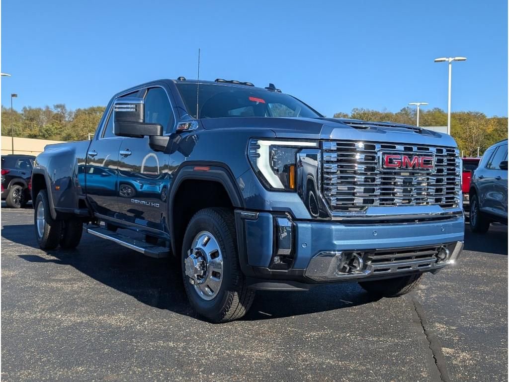 New 2026 GMC Sierra 3500 Denali w/ Denali Reserve Package