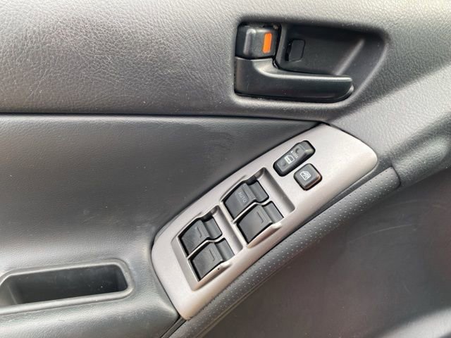 Used 2006 Pontiac Vibe AWD w/ Sport Package image 14