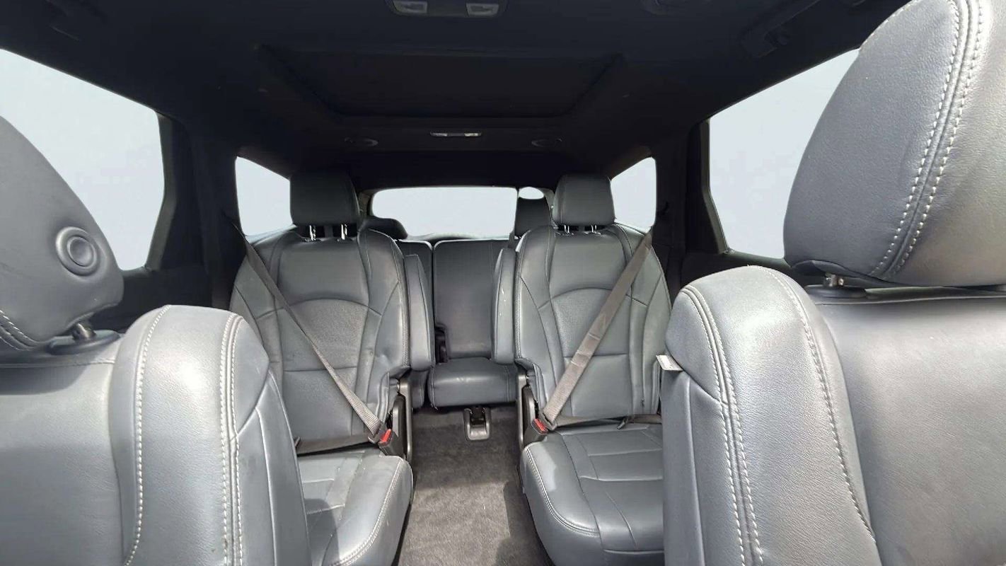 Used 2023 Buick Enclave Essence w/ Experience Buick Package image 16