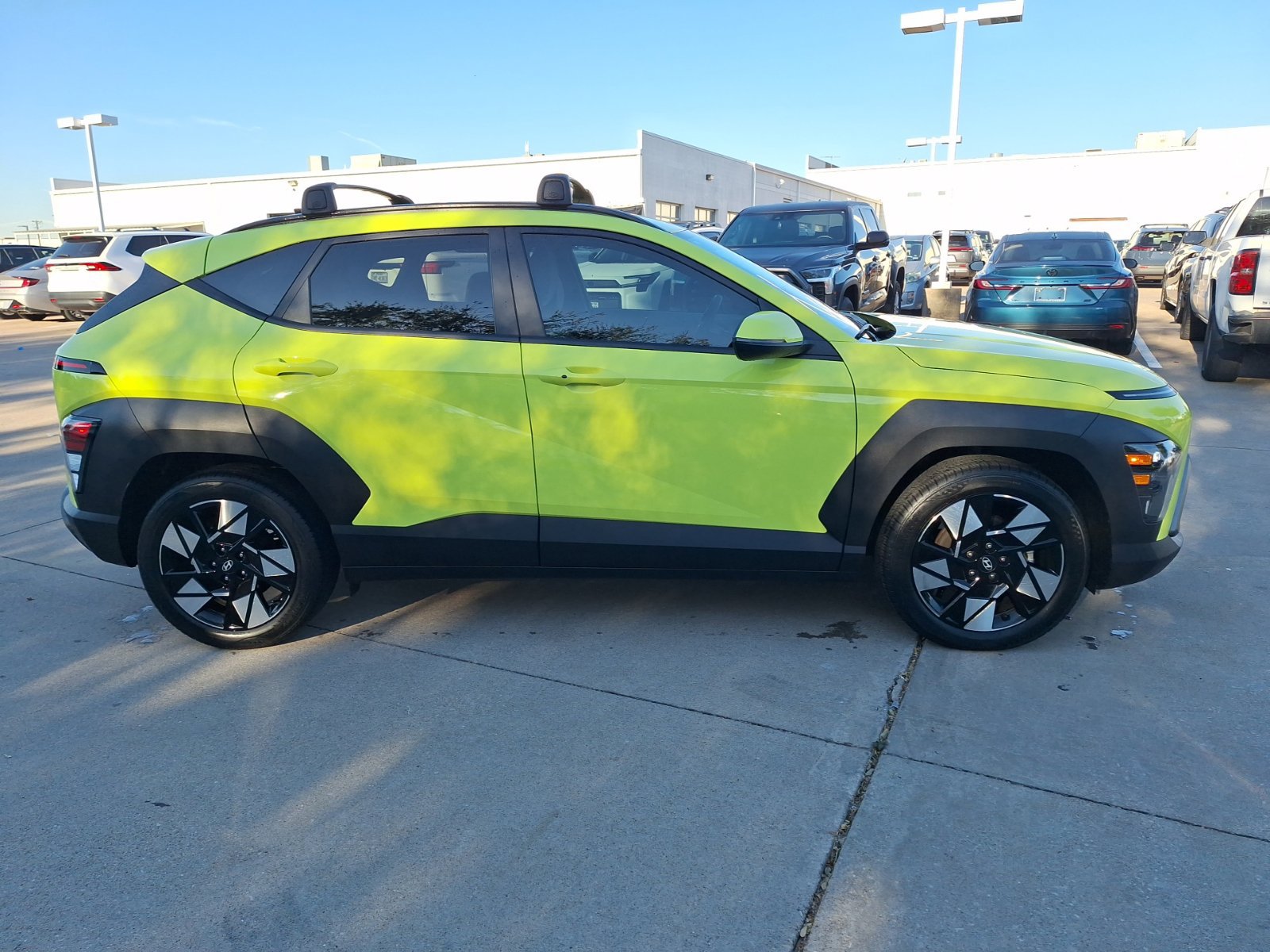 Used 2024 Hyundai Kona SEL FWD image 7