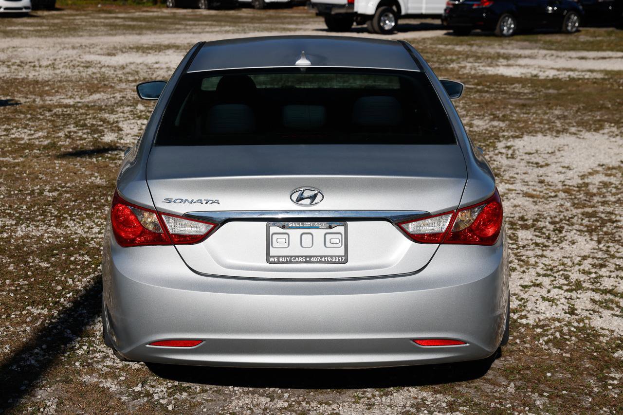 Used 2013 Hyundai Sonata GLS w/ Popular Equipment Pkg image 9