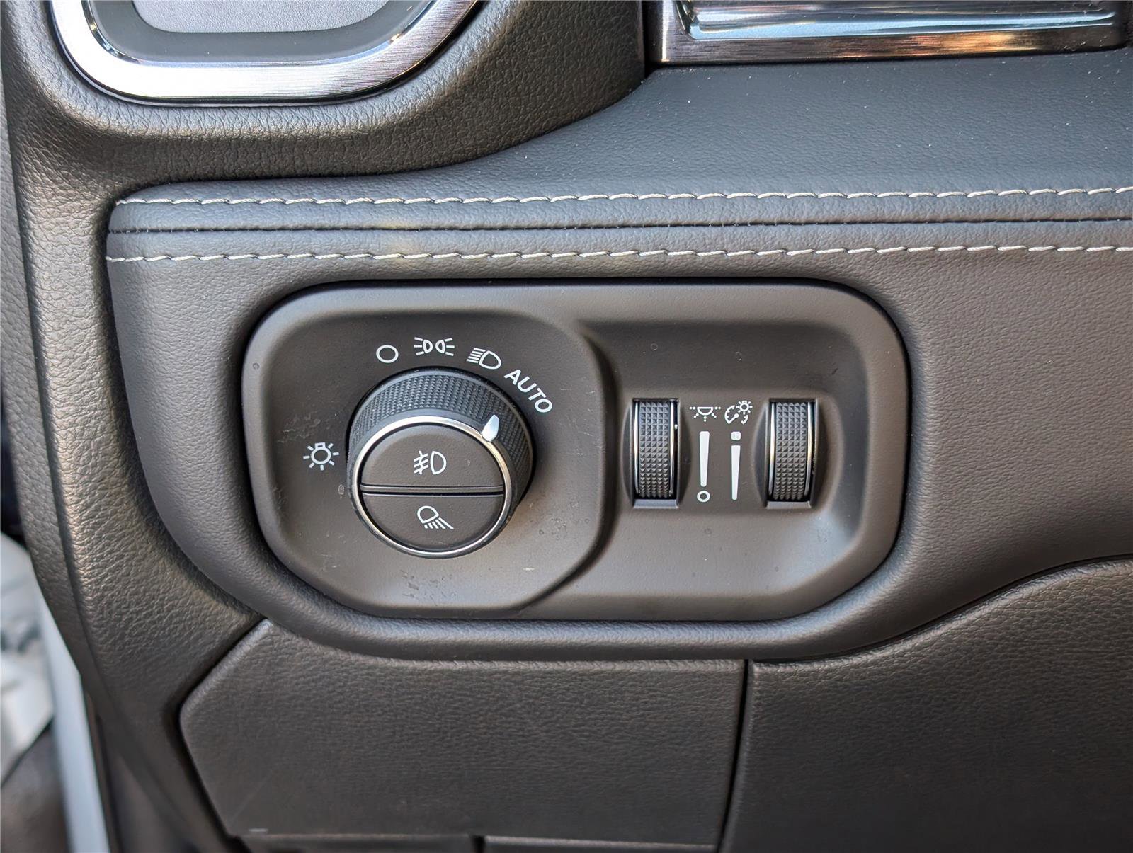 Used 2023 RAM 2500 Limited w/ Night Edition image 21