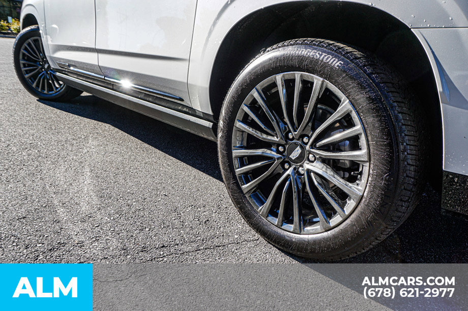Used 2025 Cadillac Escalade ESV Sport Platinum AWD/4WD image 16