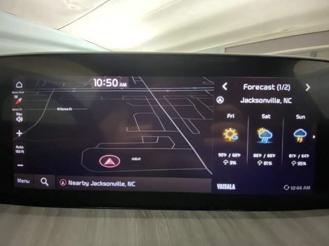 Used 2024 Kia Telluride EX w/ EX Captain's Chair Package AWD/4WD image 18