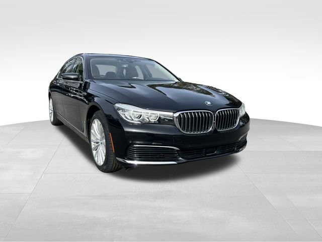Used 2019 BMW 740i w/ Executive Package image 7