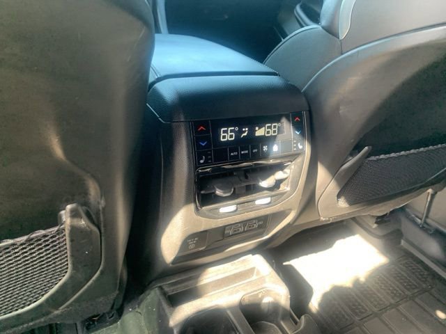 Used 2021 Jeep Grand Cherokee L Overland w/ Advanced Protech Group III AWD/4WD image 13