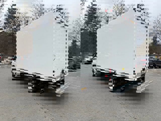 New 2026 Ford E-450 and Econoline 450 Super Duty w/ Power Equipment Group RWD image 5