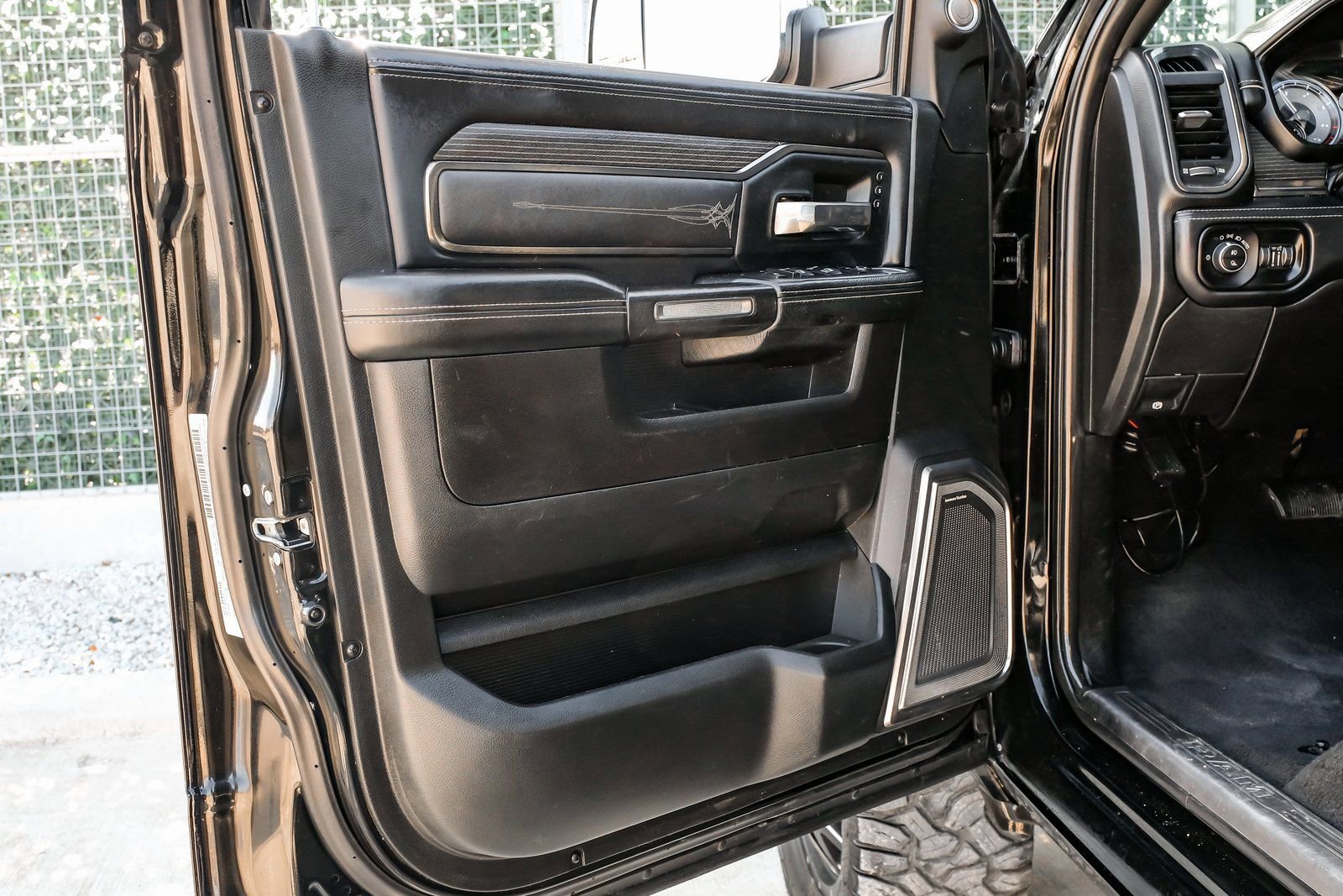 Used 2019 RAM 3500 Limited image 37