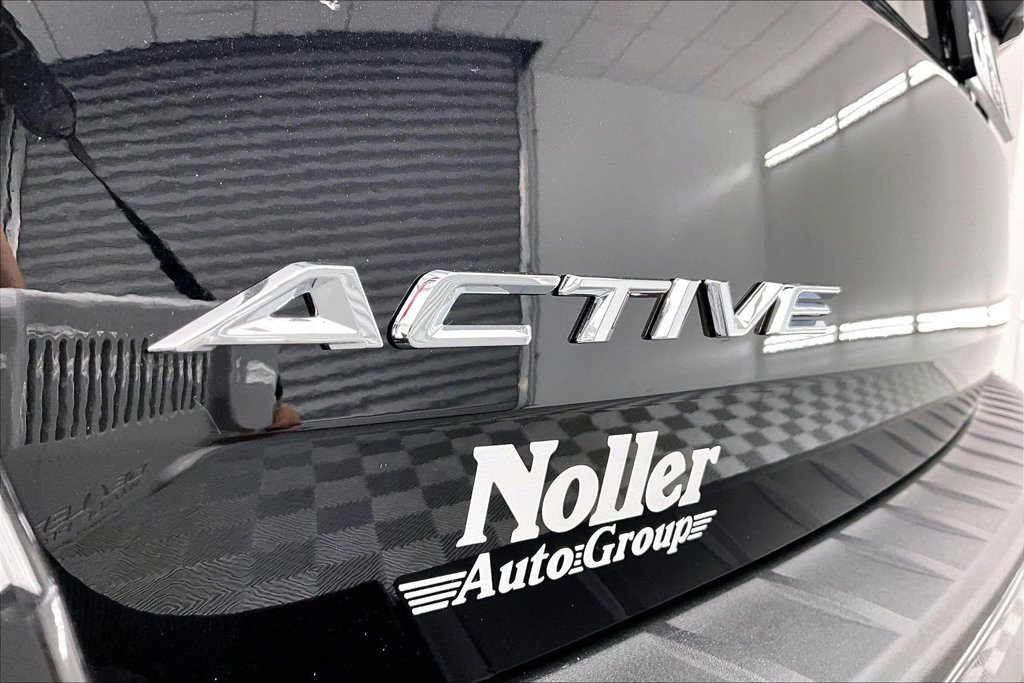 New 2026 Ford Explorer Active w/ Active Comfort Package AWD/4WD image 9