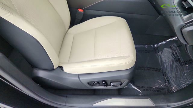 Used 2024 Lexus RX 350 FWD w/ Technology Package image 23