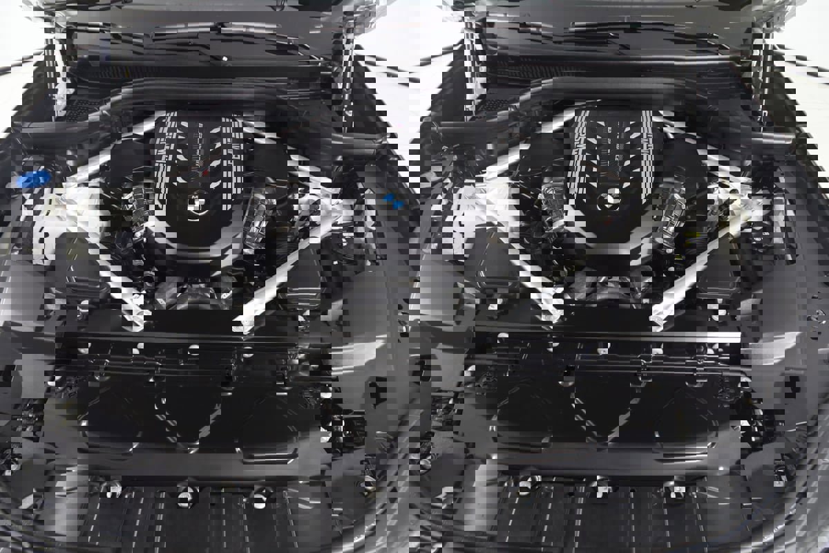 Used 2023 BMW X5 M50i w/ Executive Package image 59