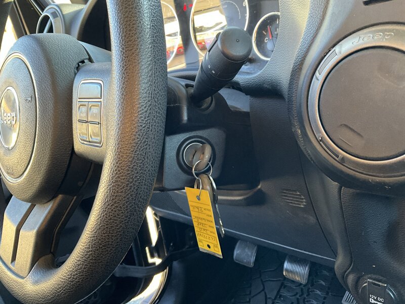 Used 2012 Jeep Wrangler Sport AWD/4WD image 20