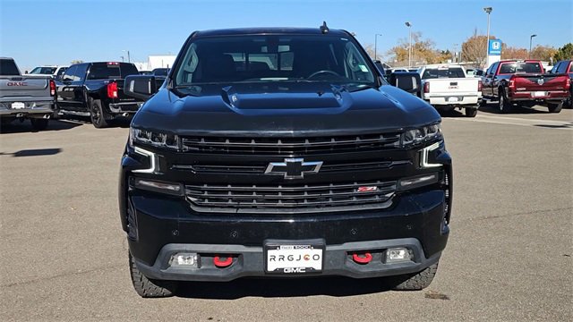 Used 2021 Chevrolet Silverado 1500 LT Trail Boss w/ Convenience Package II image 3