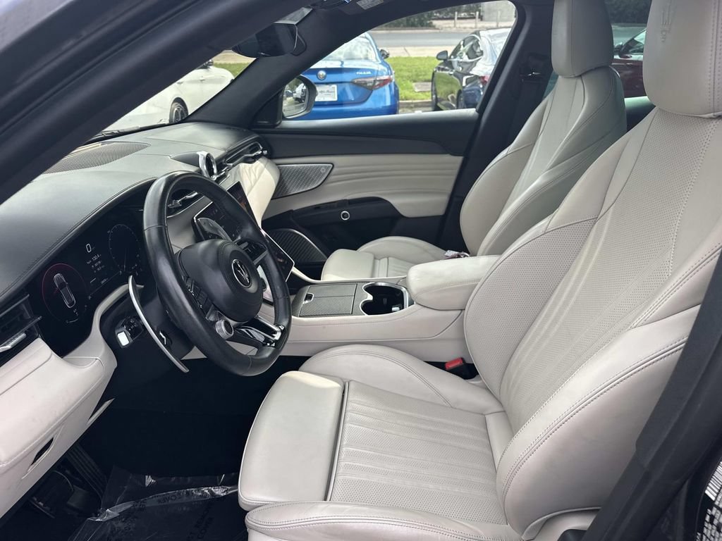 Certified 2023 Maserati Grecale Modena AWD/4WD image 17