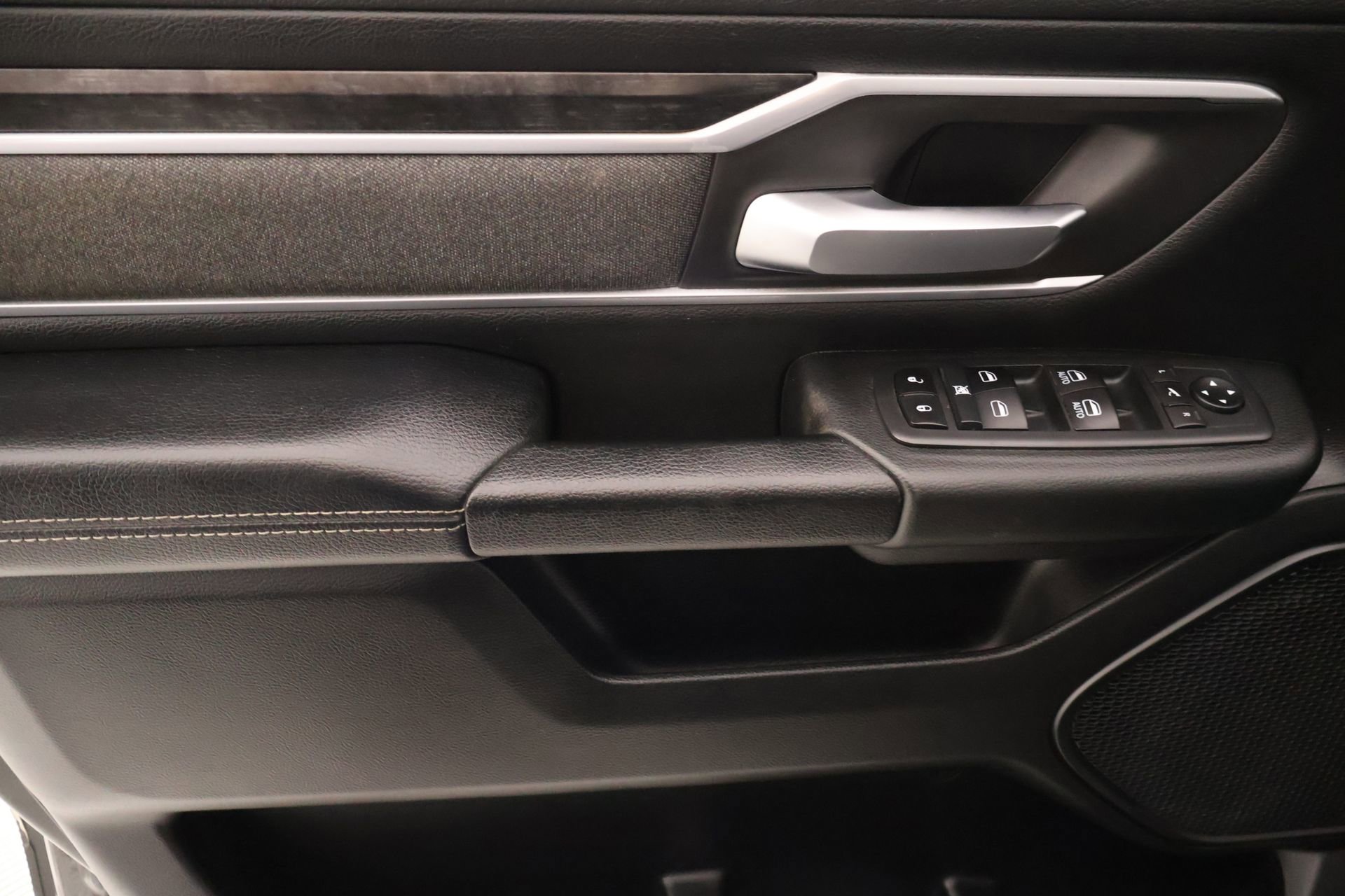 Used 2020 RAM 1500 Big Horn AWD/4WD image 15