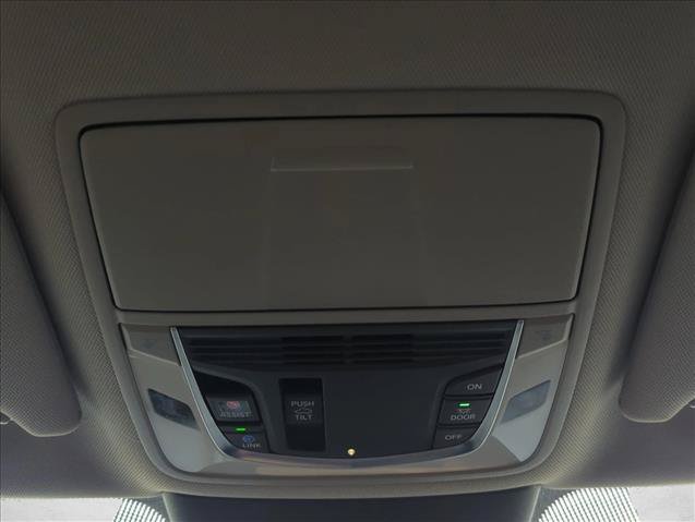 Used 2025 Acura TLX w/ Technology Package FWD image 18