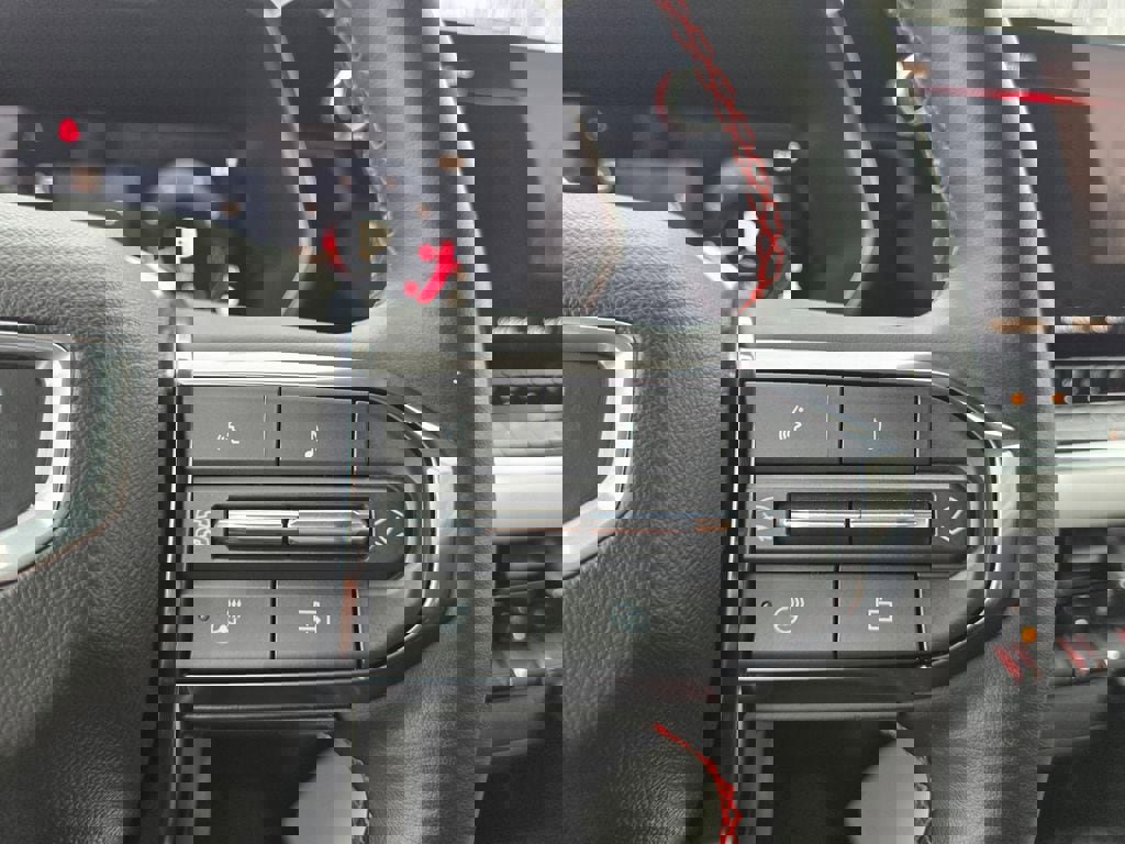 Used 2024 GMC Canyon AT4X image 17