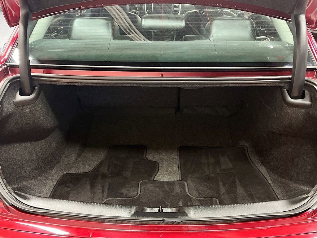 Used 2022 Chrysler 300 Touring L image 25