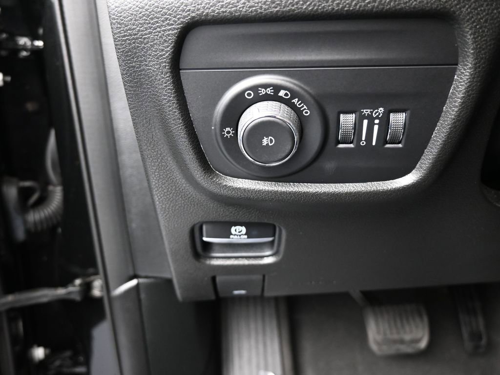 Used 2021 Jeep Grand Cherokee L Limited image 33