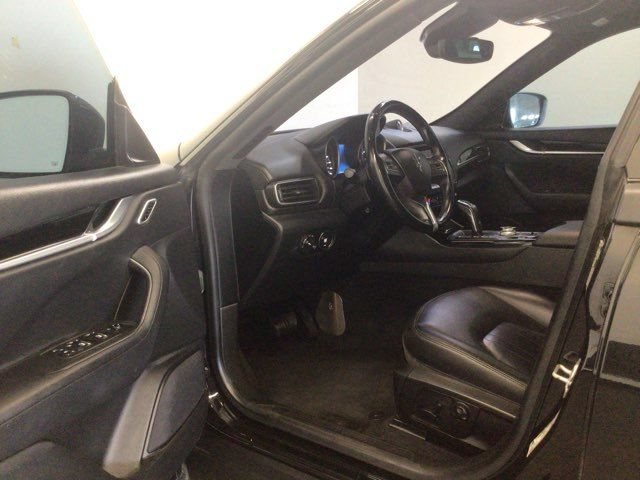 Used 2019 Maserati Levante AWD/4WD image 15