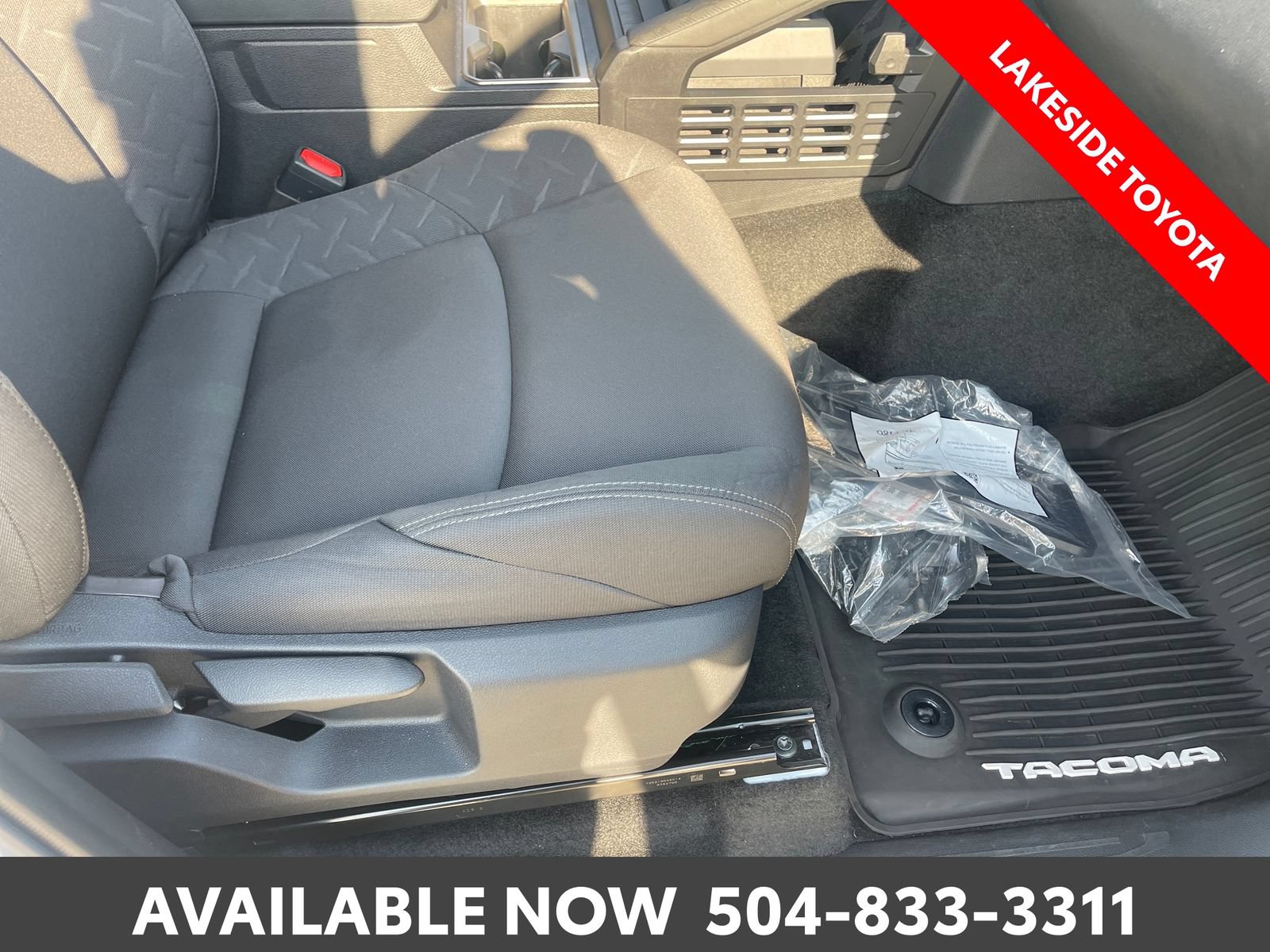 Certified 2025 Toyota Tacoma SR5 w/ SR5 Upgrade Package AWD/4WD image 18