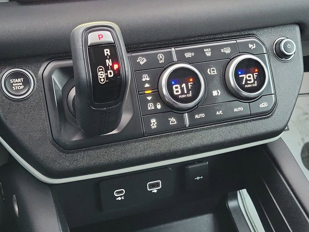 Used 2021 Land Rover Defender 110 SE image 19