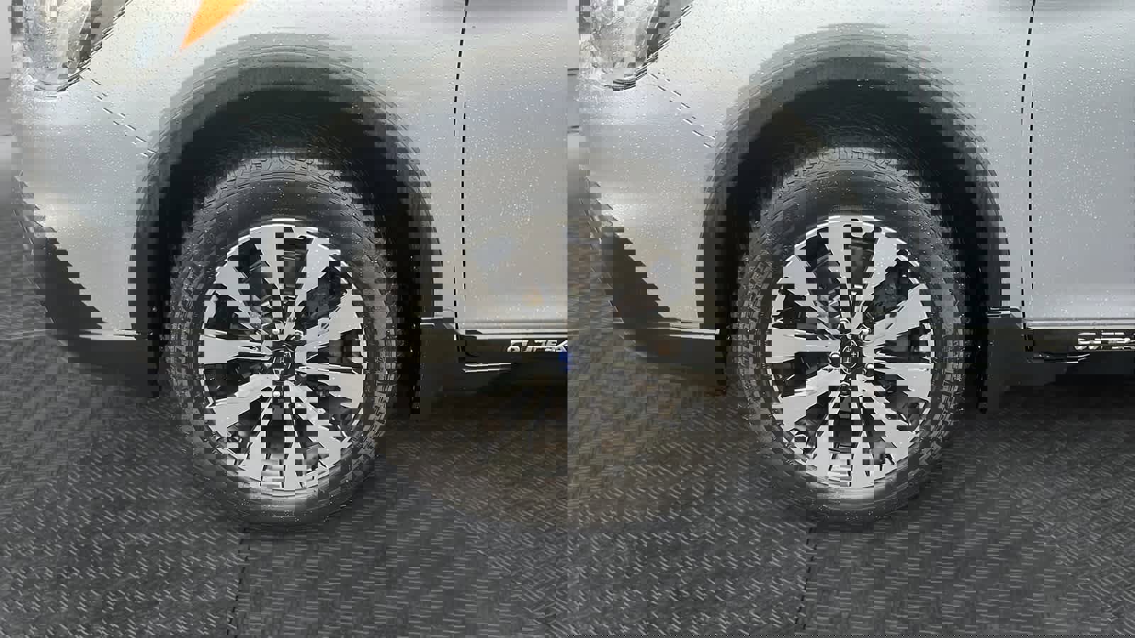 Used 2017 Subaru Outback 3.6R Limited image 8