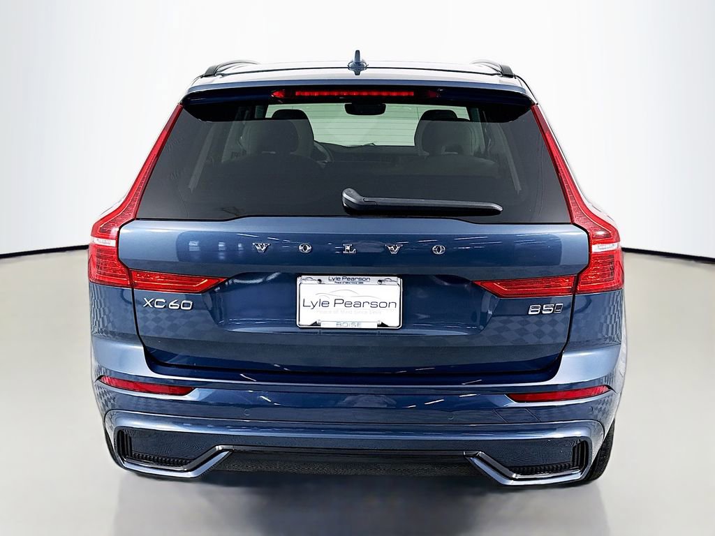 Used 2023 Volvo XC60 B5 Plus AWD/4WD image 10