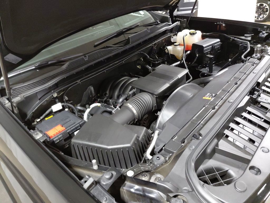 Certified 2025 Chevrolet Silverado 3500 LT w/ Z71 Chrome Sport Edition image 42