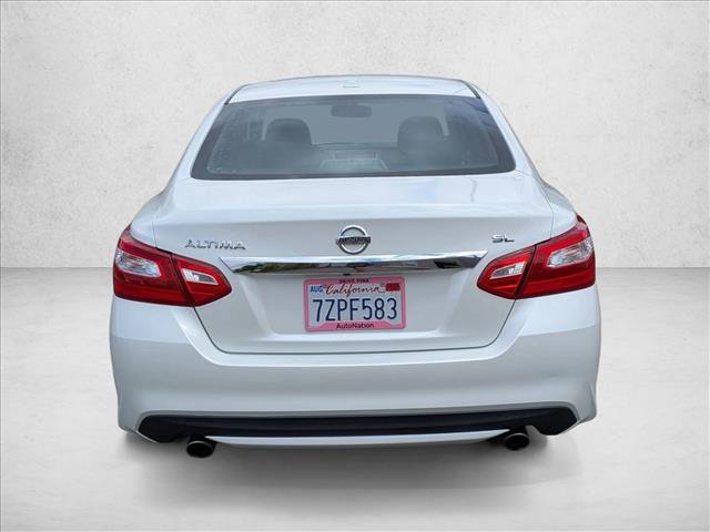 Used 2016 Nissan Altima 2.5 SL w/ Moonroof Package FWD image 7